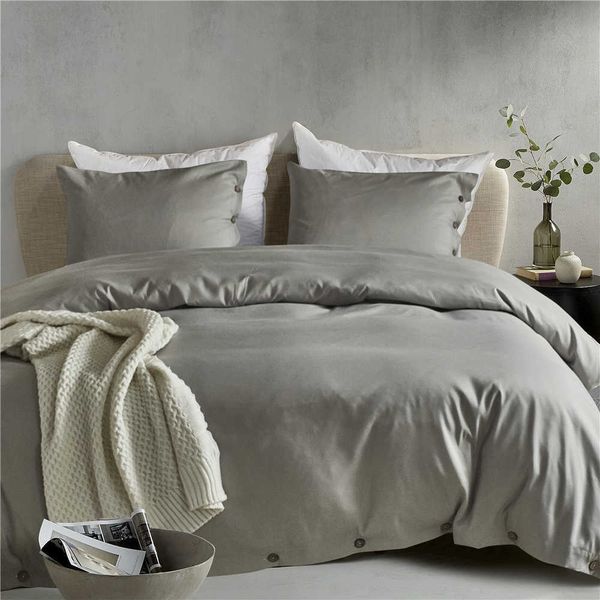 lychee solid beddig set with button stitching duvet cover set 2-3pcs home bed linings family bed sets
lychee solid beddig set with button stitching duvet cover set 2-3pcs home bed linings family bed sets