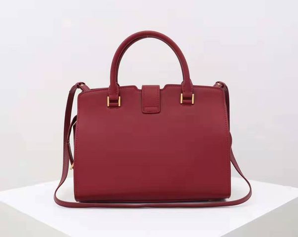дизайнерские сумки montaigne tote женские роскошные кожаные сумки на ремне кошелек сумки с цветочным принтом сумка через плечо с большой сум
дизайнерские сумки montaigne tote женские роскошные кожаные сумки на ремне кошелек сумки с цветочным принтом сумка через плечо с большой сум