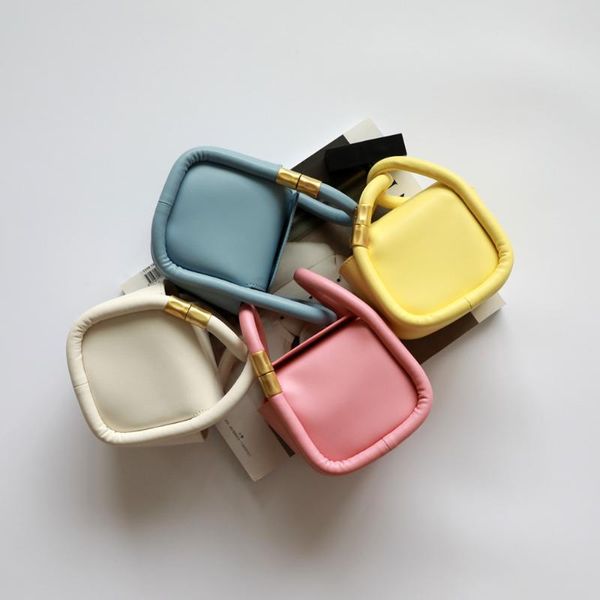 100% genuine leather handbags european fashion retro dumplings wonton handbags new famous design small totes
100% genuine leather handbags european fashion retro dumplings wonton handbags new famous design small totes