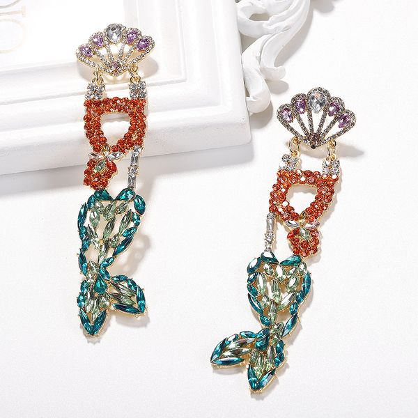 wholesale- designer exaggerated beautiful lovely cute ocean fish tail glittering diamond crystal long pendant stud earrings for women girls, Golden;silver
wholesale- designer exaggerated beautiful lovely cute ocean fish tail glittering diamond crystal long pendant stud earrings for women girls, Golden;silver