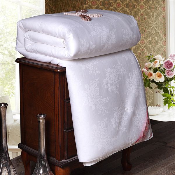 super soft warm spring summer comforter natural mulberry silk jacquard quilt luxury home blanket single double size comforters
super soft warm spring summer comforter natural mulberry silk jacquard quilt luxury home blanket single double size comforters