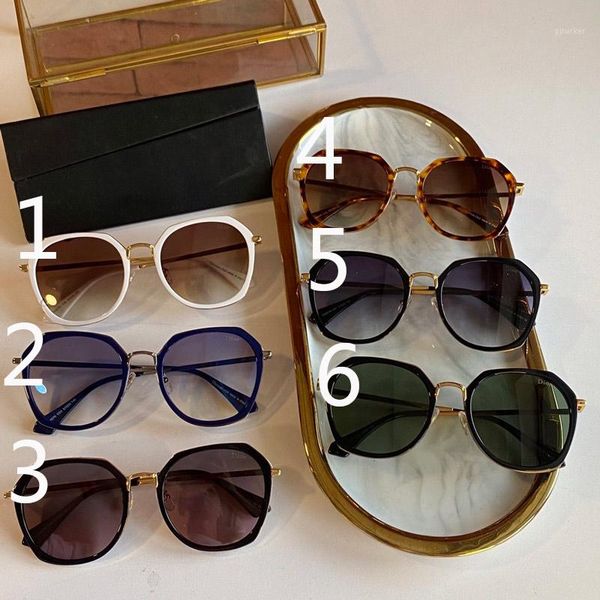 sunglass cd8076 солнцезащитные очки lady солнцезащитные очки открытый отпуск большой нерегулярное polygonal рама 6 цвет размер уф-защита: 57, White;black
sunglass cd8076 солнцезащитные очки lady солнцезащитные очки открытый отпуск большой нерегулярное polygonal рама 6 цвет размер уф-защита: 57, White;black