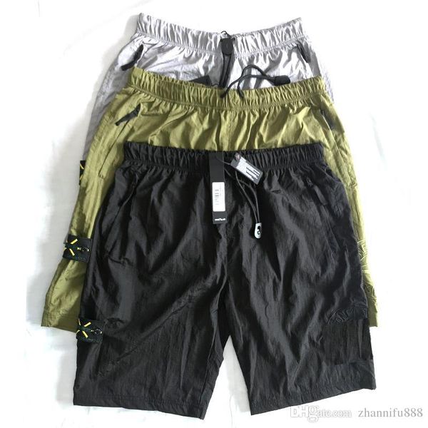 19ss european brand retro casual shorts beach sweat pants for mens trousers imported metal nylon comfortable street lovers thigh pants, White;black
19ss european brand retro casual shorts beach sweat pants for mens trousers imported metal nylon comfortable street lovers thigh pants, White;black