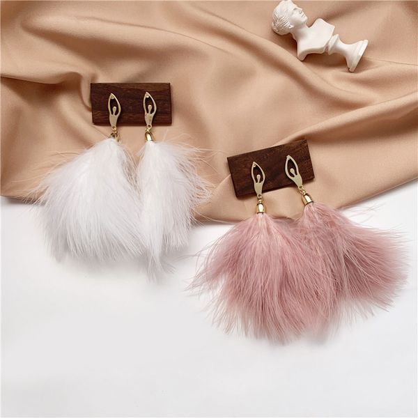 2020 korean fashion boho long fluffy feather tassel earrings for women holiday party charm jewelry pendientes mujer moda, Golden;silver
2020 korean fashion boho long fluffy feather tassel earrings for women holiday party charm jewelry pendientes mujer moda, Golden;silver