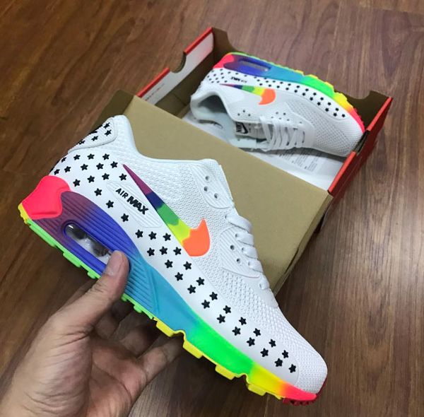 cushion fashion crystal bottom casual shoes triple s track 2.0 old dad sneaker combination nitrogen outsole mens tripler sneakers 36-45
cushion fashion crystal bottom casual shoes triple s track 2.0 old dad sneaker combination nitrogen outsole mens tripler sneakers 36-45