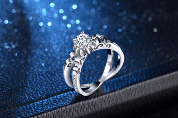 cross flower crown ring for women ladies silver color simple stylish engagement wedding rings fashion brand party jewelry anel, Golden;silver
cross flower crown ring for women ladies silver color simple stylish engagement wedding rings fashion brand party jewelry anel, Golden;silver