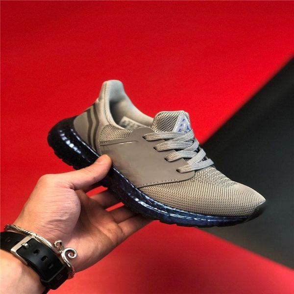 2020 new ultraboost 20 ub6.0 brand children's shoes boys and girls sports fluorescent sports fashion children's baise leisure, Black;red
2020 new ultraboost 20 ub6.0 brand children's shoes boys and girls sports fluorescent sports fashion children's baise leisure, Black;red
