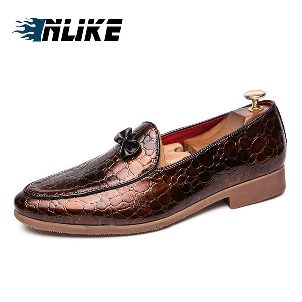 men formal wedding shoes big size luxury men business dress shoes loafers pointy patent leather, Black
men formal wedding shoes big size luxury men business dress shoes loafers pointy patent leather, Black