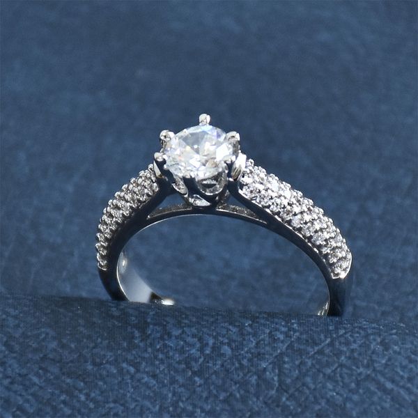 fashion round cz rings for women wedding gold color cz zircon female finger rings for ladys charm jewelry anillos zr081, Slivery;golden
fashion round cz rings for women wedding gold color cz zircon female finger rings for ladys charm jewelry anillos zr081, Slivery;golden
