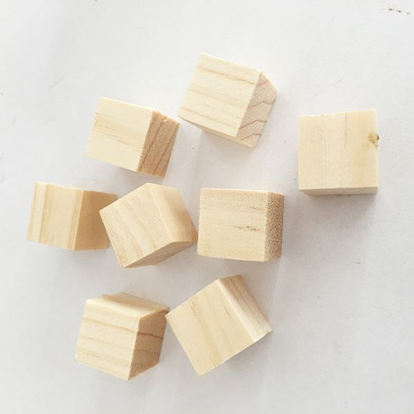 высокое качество 10мм / 20мм деревянные квадратные блоки mini кубики украшение для woodwork craft diy
высокое качество 10мм / 20мм деревянные квадратные блоки mini кубики украшение для woodwork craft diy
