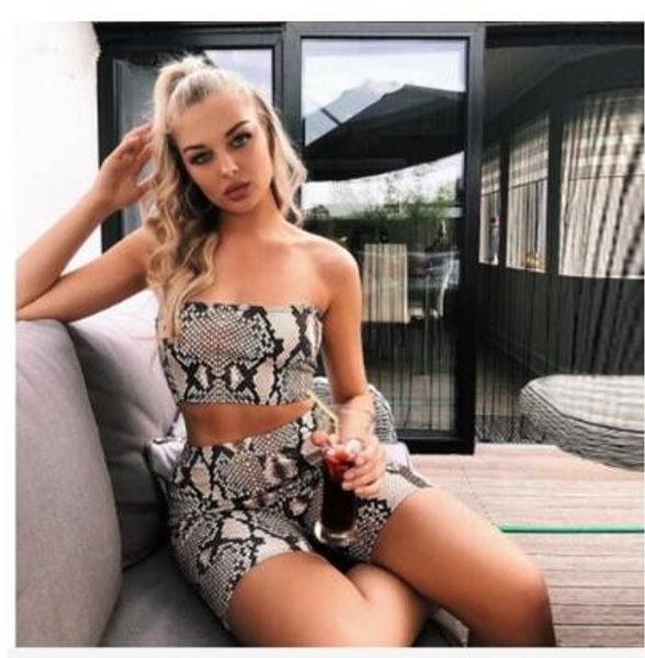 womens summer casual shinny tube shorts bodycon two piece set outfits short sport jumpsuit sets, White
womens summer casual shinny tube shorts bodycon two piece set outfits short sport jumpsuit sets, White
