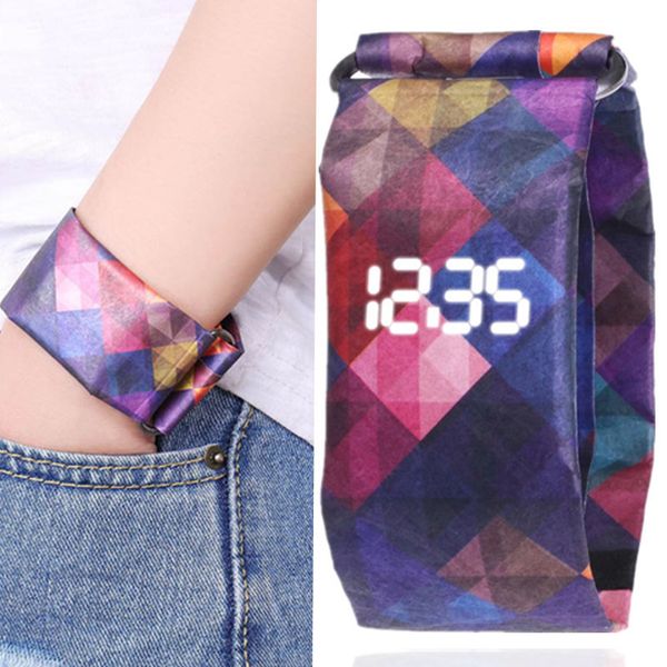 creative trend newspaper white led digital watch mens women waterproof strap paper sport student digital watch relogio masculino
creative trend newspaper white led digital watch mens women waterproof strap paper sport student digital watch relogio masculino