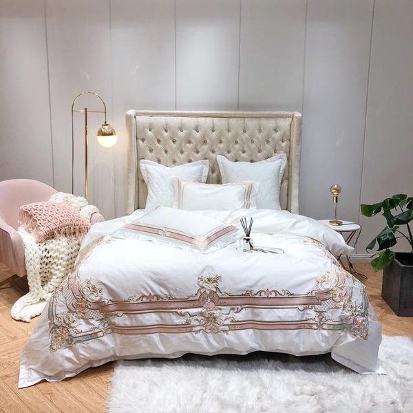 600tc silk cotton elegant bedding set embroidery silky duvet cover bed sheet pillowcases king size 4/5pcs
600tc silk cotton elegant bedding set embroidery silky duvet cover bed sheet pillowcases king size 4/5pcs
