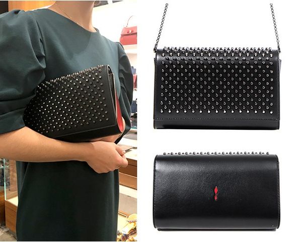 2020 new women red bottom rivet holding bag personalityhead embossed genuine leather holding envelope bag street trend head women clutch bag
2020 new women red bottom rivet holding bag personalityhead embossed genuine leather holding envelope bag street trend head women clutch bag