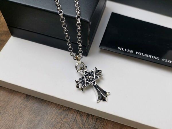 brand with logo cross designer necklace for lady design mens and womens party wedding lovers gift luxury hip hop jewelry 3110, Silver
brand with logo cross designer necklace for lady design mens and womens party wedding lovers gift luxury hip hop jewelry 3110, Silver