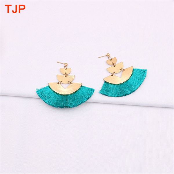 2019 new multi-layer bohemian tassel earrings for women retro sector rope fringes drop earrings party ethnic dangle, Silver
2019 new multi-layer bohemian tassel earrings for women retro sector rope fringes drop earrings party ethnic dangle, Silver