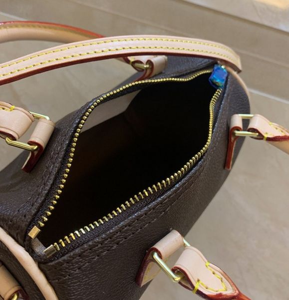 brown flower leather nano speedy mini bag 16cm m61252 classic shoulder totes bags handbag with serial number
brown flower leather nano speedy mini bag 16cm m61252 classic shoulder totes bags handbag with serial number
