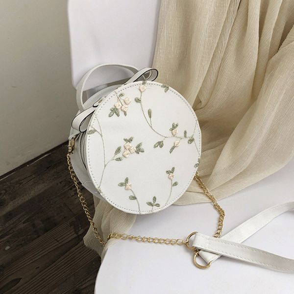 2020 new spring lace embroidered chinese style shoulder bag messenger bag ins super fire chain wild girl multipurpose handbag bi
2020 new spring lace embroidered chinese style shoulder bag messenger bag ins super fire chain wild girl multipurpose handbag bi