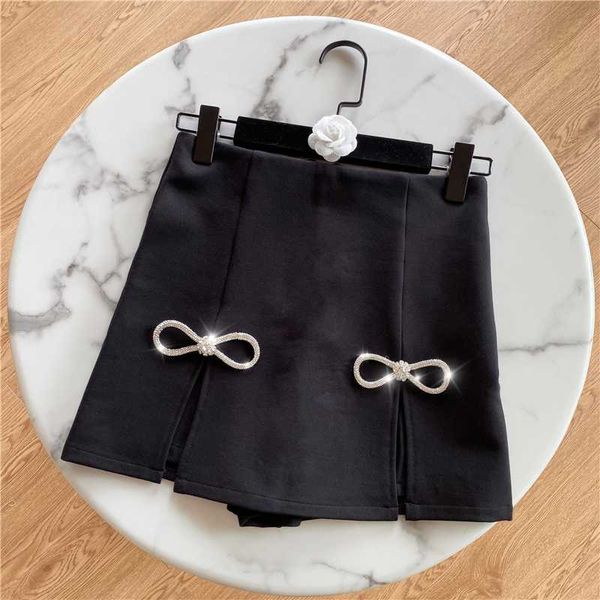 2020 summer ne black shorts for women slim all-match crystal bow skirt shorts female a-line bag hip mini short femme, White;black
2020 summer ne black shorts for women slim all-match crystal bow skirt shorts female a-line bag hip mini short femme, White;black