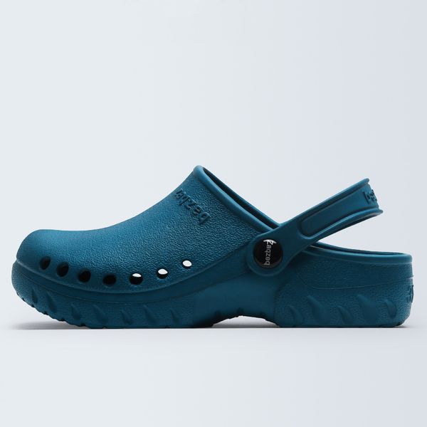 2018 men's classic surgical shoes doctor medical shoes safety surgical clogs slippers cleanroom chef work shoes for men unisex, Black
2018 men's classic surgical shoes doctor medical shoes safety surgical clogs slippers cleanroom chef work shoes for men unisex, Black