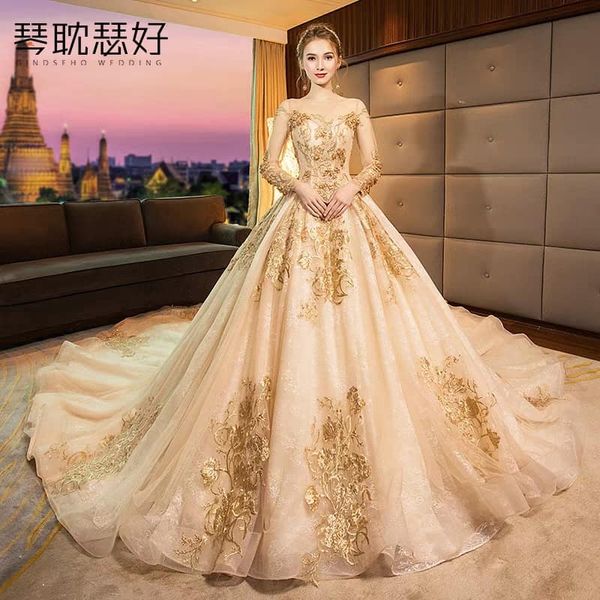 2020 new ball gown long sleeve muslim wedding dresses gold lace applique bling long train plus size wedding gowns, White
2020 new ball gown long sleeve muslim wedding dresses gold lace applique bling long train plus size wedding gowns, White