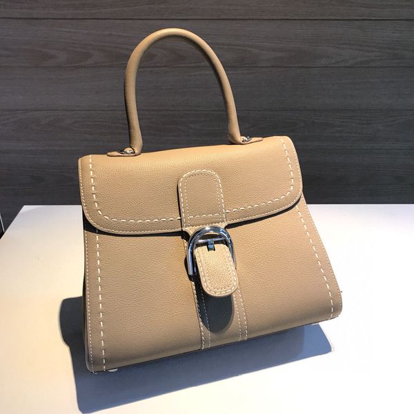 classic lady's handbag 7a high-end custom quality handbag fashion business casual style metal accessories with long shoulder strap
classic lady's handbag 7a high-end custom quality handbag fashion business casual style metal accessories with long shoulder strap