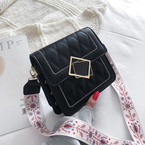 scrub leather weave crossbody bags for women 2020 fall chain shoulder messenger bag female chain handbags and purses
scrub leather weave crossbody bags for women 2020 fall chain shoulder messenger bag female chain handbags and purses