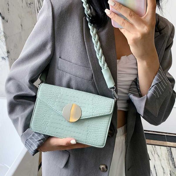woven shoulder strap underarm bag baguette bags mini pu leather shoulder bags for women 2020 chain design luxury hand bag
woven shoulder strap underarm bag baguette bags mini pu leather shoulder bags for women 2020 chain design luxury hand bag