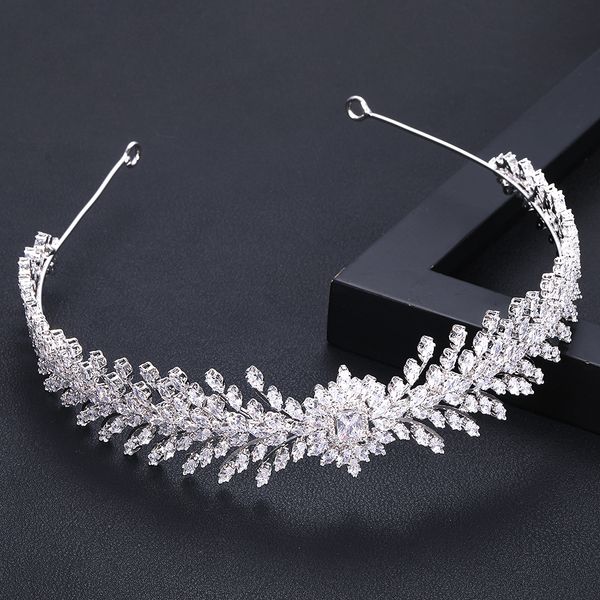 accking luxury crown wedding bridal leaves cubic zirconia white plated zircon tiara headband for women girl party, Golden;white
accking luxury crown wedding bridal leaves cubic zirconia white plated zircon tiara headband for women girl party, Golden;white