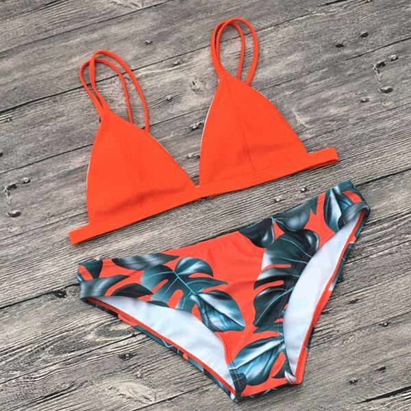 2019 bikini with bare back printing multicolor sling bikini sling swimsuit female beach swimsuit, White;black
2019 bikini with bare back printing multicolor sling bikini sling swimsuit female beach swimsuit, White;black