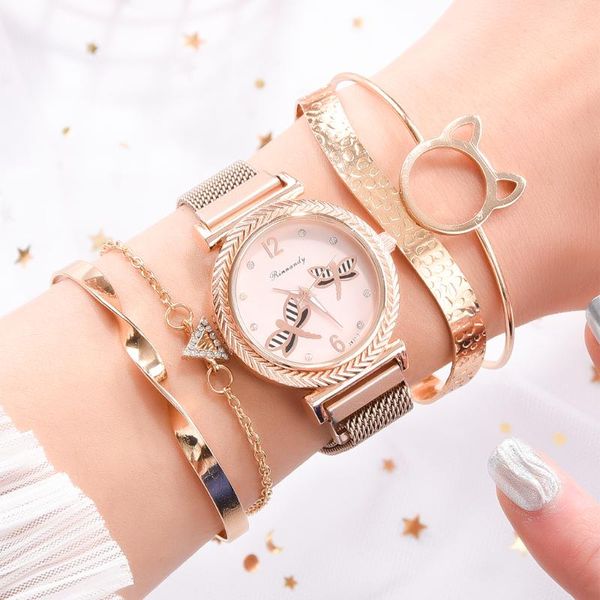 fashionable women's magnet watches female quartz wristwatches fashion ladies watch women clock, Slivery;brown
fashionable women's magnet watches female quartz wristwatches fashion ladies watch women clock, Slivery;brown