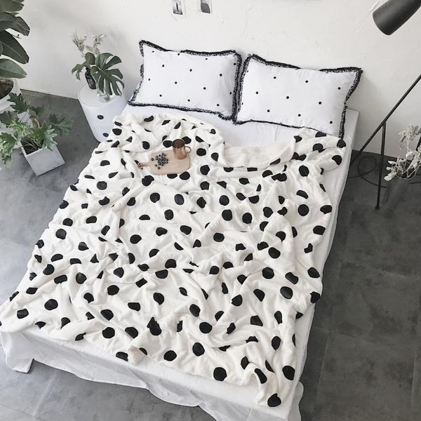 winter warm pro-skin blanket constellation print ferret cashmere blanket high density super soft flannel home textile
winter warm pro-skin blanket constellation print ferret cashmere blanket high density super soft flannel home textile