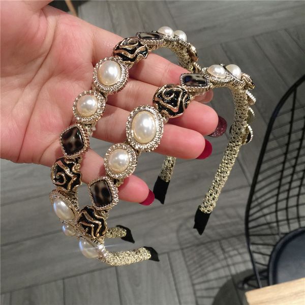 retro hairband for women headband- big pearl hair hoops lace hairpin ethnic style embroidery clip press hair headdress, Silver
retro hairband for women headband- big pearl hair hoops lace hairpin ethnic style embroidery clip press hair headdress, Silver