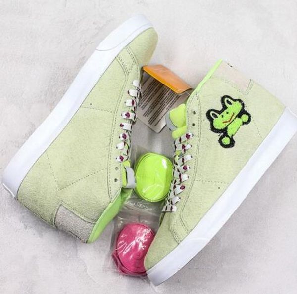 wholesale frog skateboards x sb blazer mid skate shoes mens women sneakers brand slip-on fashion designer trainer
wholesale frog skateboards x sb blazer mid skate shoes mens women sneakers brand slip-on fashion designer trainer