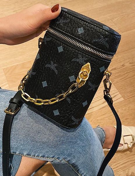 2020 designer handbags 2020 casual fashion luxury shoulder bag designer wild chain shoulder messenger bag
2020 designer handbags 2020 casual fashion luxury shoulder bag designer wild chain shoulder messenger bag