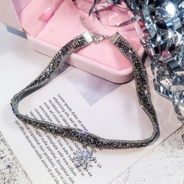 flowers necklace coldness temperament collar zircon necklace collarbone chain new fashion women cool collar choker, Silver
flowers necklace coldness temperament collar zircon necklace collarbone chain new fashion women cool collar choker, Silver