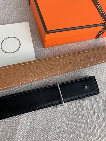 2020 luxury men belt designer fashion big buckle leather h buckle never fade luxury belts original box321k, Black;brown
2020 luxury men belt designer fashion big buckle leather h buckle never fade luxury belts original box321k, Black;brown