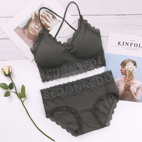 lingerie bra set beauty back tanks women lace camisole and panties set 2019, Red;black
lingerie bra set beauty back tanks women lace camisole and panties set 2019, Red;black