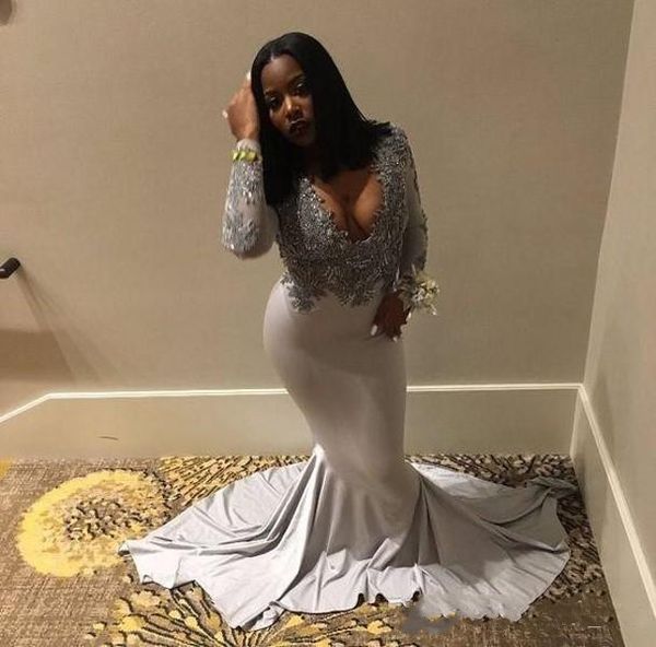 New Designer Deep V Neck Black Girls Prom Dresses Long Sleeves Mermaid Appliques Silver Formal African Evening Gown Party Wear 2019
New Designer Deep V Neck Black Girls Prom Dresses Long Sleeves Mermaid Appliques Silver Formal African Evening Gown Party Wear 2019
