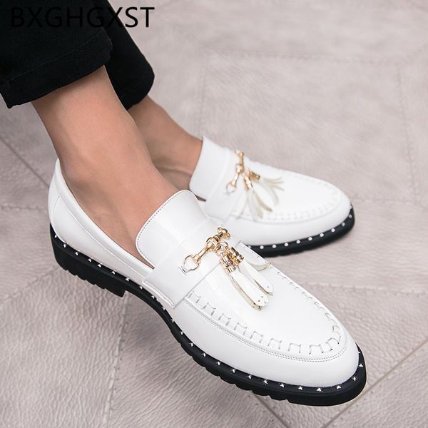dress shoes for men formal coiffeur tassel loafers men shoes fashion italian patent leather classic ayakkabi, Black
dress shoes for men formal coiffeur tassel loafers men shoes fashion italian patent leather classic ayakkabi, Black