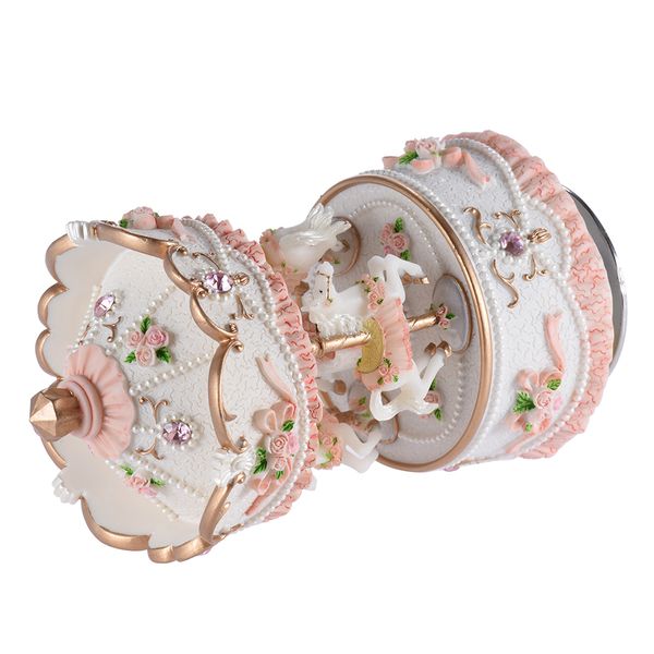 laxury music box windup 3-лошадь карусель music box artware / подарочные мелодия замок в sky розовый / фиолетовый / синий / золотой shade дл
laxury music box windup 3-лошадь карусель music box artware / подарочные мелодия замок в sky розовый / фиолетовый / синий / золотой shade дл