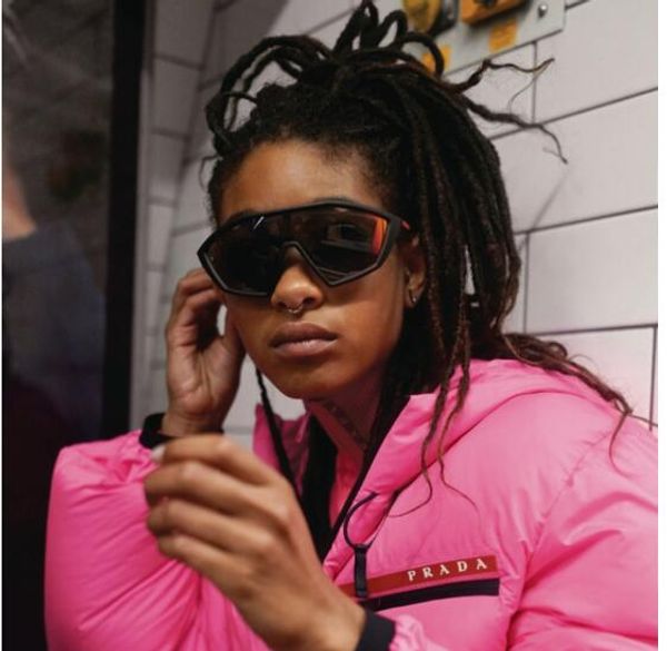 cross-border foreign trade new modern retro mask-shaped one-piece sunglasses ins wind big brand sunglasses sps10u, White;black
cross-border foreign trade new modern retro mask-shaped one-piece sunglasses ins wind big brand sunglasses sps10u, White;black