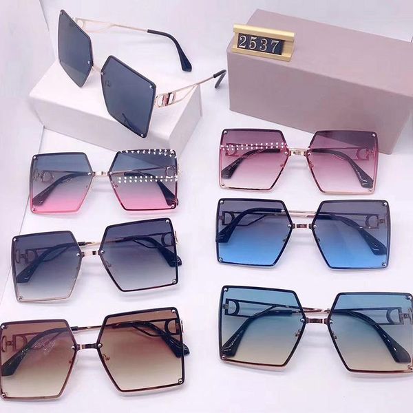 luxury sunglasses designer sunglasses bow fashion brand designer glasses for woman glasses uv400 new arrive with box cd2537, White;black
luxury sunglasses designer sunglasses bow fashion brand designer glasses for woman glasses uv400 new arrive with box cd2537, White;black