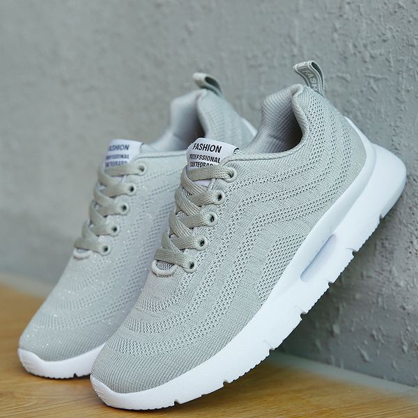 2020 summer breathable running shoes women's sneakers outdoor fitness jogging walking lace up sweet flats female shoes sports
2020 summer breathable running shoes women's sneakers outdoor fitness jogging walking lace up sweet flats female shoes sports
