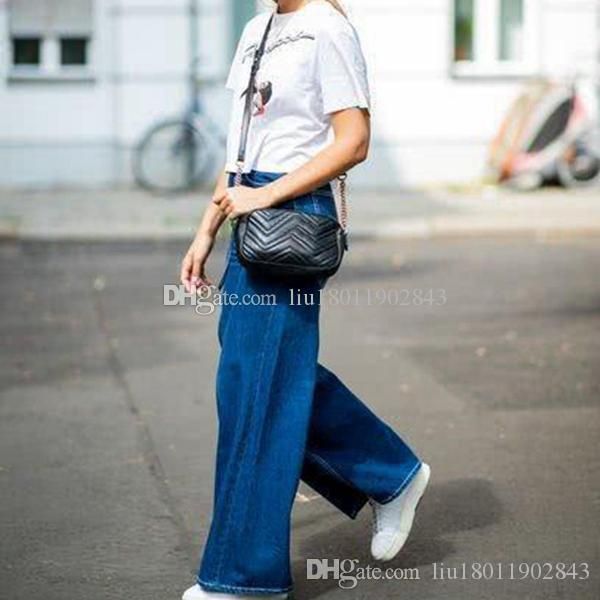 marmont brand new chain handbag,fashion design elements,three zipper bag,wavy sheepskin bag,4 color,22cm leather small camera bag 546581
marmont brand new chain handbag,fashion design elements,three zipper bag,wavy sheepskin bag,4 color,22cm leather small camera bag 546581