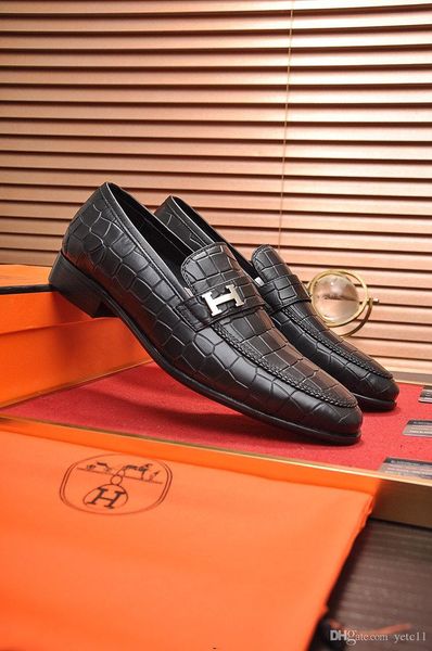 20mm luxury brands leather fashion man business dress loafers pointy black shoes oxford breathable formal wedding shoes madaj
20mm luxury brands leather fashion man business dress loafers pointy black shoes oxford breathable formal wedding shoes madaj