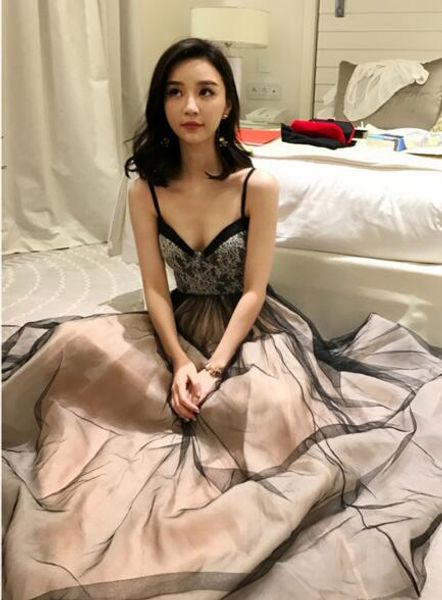 new net red with the banquet evening dress sling black long skirt dress long dress, White;black
new net red with the banquet evening dress sling black long skirt dress long dress, White;black