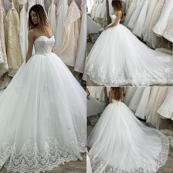 2020 ball gown wedding dresses sweetheart backless arabic vestidos de novia appliqued lace court train plus size bridal gown al5778, White
2020 ball gown wedding dresses sweetheart backless arabic vestidos de novia appliqued lace court train plus size bridal gown al5778, White