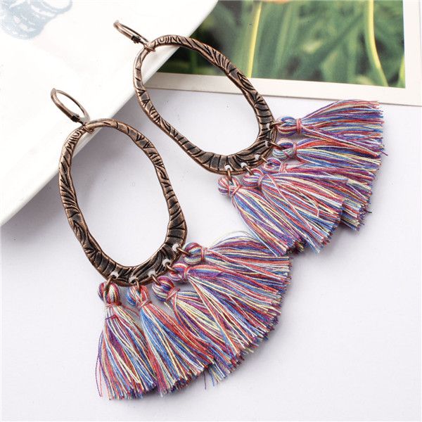 wholesale-accessorize the new long tassel earrings for women's fashion multi-color retro alloy earrings, Silver
wholesale-accessorize the new long tassel earrings for women's fashion multi-color retro alloy earrings, Silver