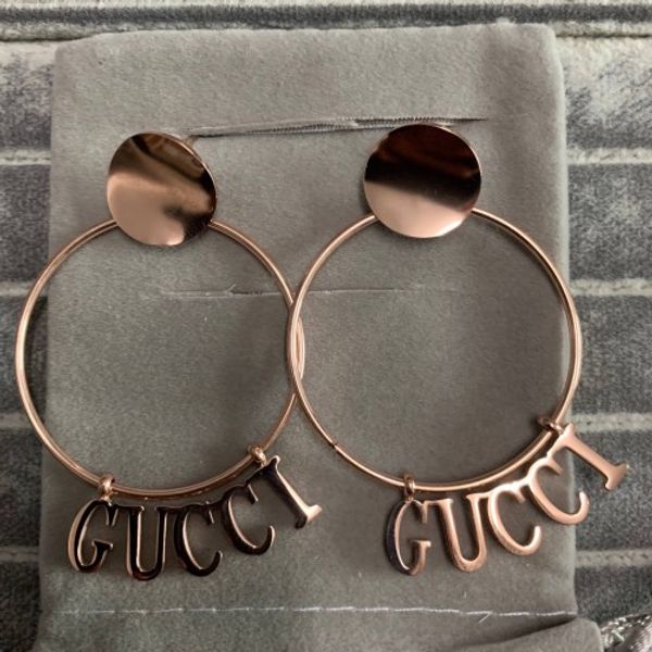 2019 factory whole ale fa hion de ign brand titanium teel ro e gold black letter dangle drop earring for women girl
2019 factory whole ale fa hion de ign brand titanium teel ro e gold black letter dangle drop earring for women girl